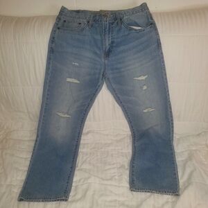 American Eagle Outfitters - 32x30 Relaxed Straight Fit, Distressed Jeans